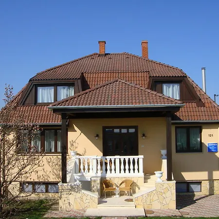Apartment Szanyi *