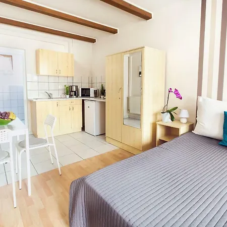 Szanyi Apartment *